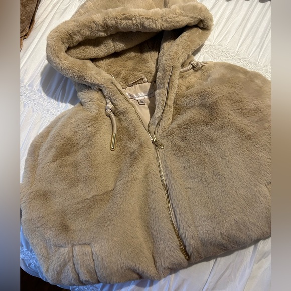 CATHERINE MALANDRINO
Hooded Faux Fur Jacket - Picture 5 of 9